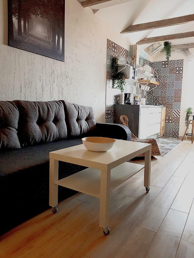 Dp Art 14 Old Town Self Check In Appartement Kaunas Buitenkant foto